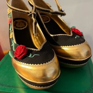Miss L Fire  Catalina Wedge shoes